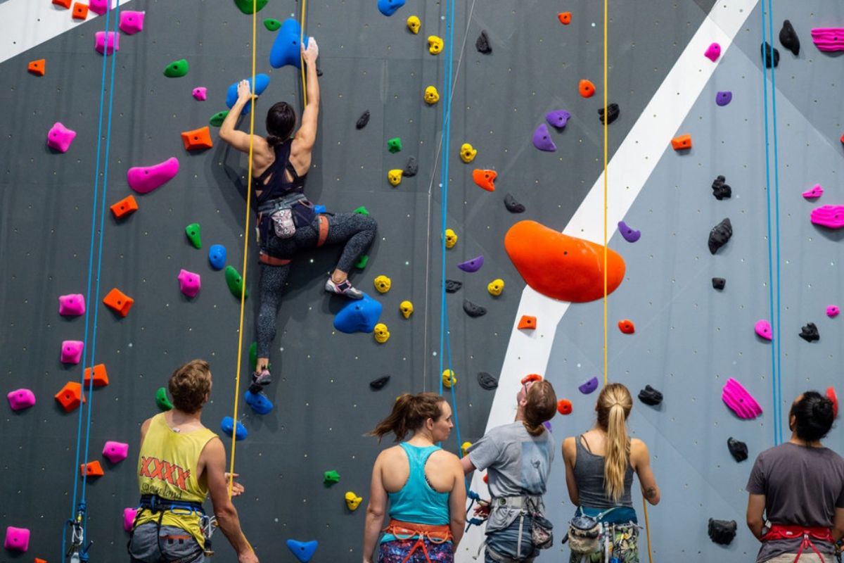 Escalada: A Experiência de Team Building que Eleva Sua Equipe!